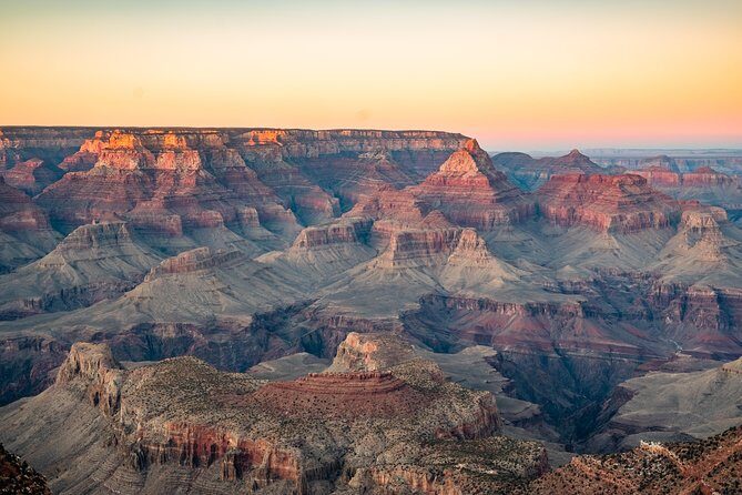 2 Day: Grand Canyon, Antelope Canyon, Horseshoe Bend, Zion Tour - What the Zion Stop Feels Like (Watchman Trail Views and Checkerboard Mesa)