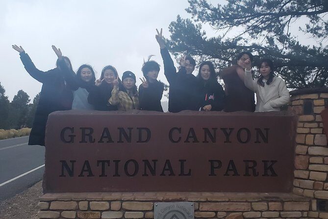 2 Day Grand Canyon, Bryce, Zion, Horseshoe Bend, Antelope Tour - Horseshoe Bend: the short walk that pays off fast