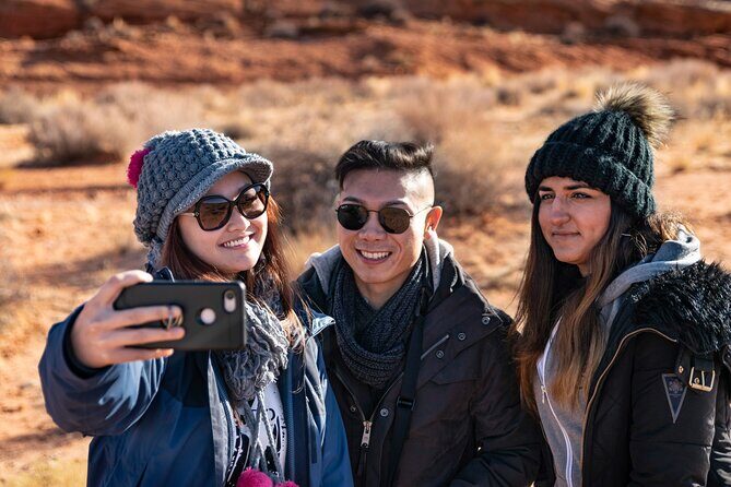 Antelope Canyon and Horseshoe Bend Day Tour from Flagstaff - Horseshoe Bend: the Colorado River loop hike (and the sun tax)