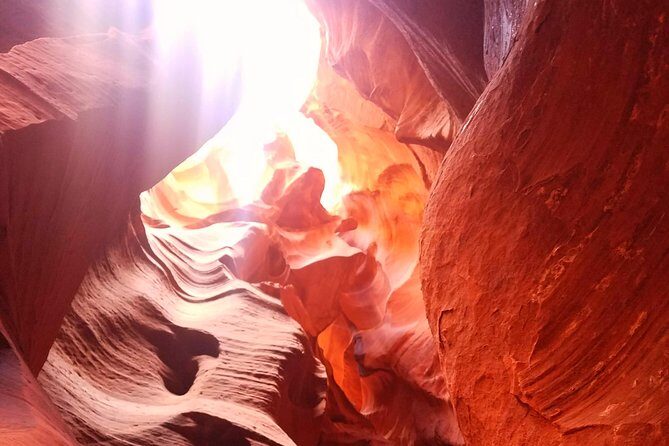 Antelope Canyon, Horseshoe Bend and Lake Powell Tour from Las Vegas - Who This Tour Suits Best (and Who Might Feel Crowded)
