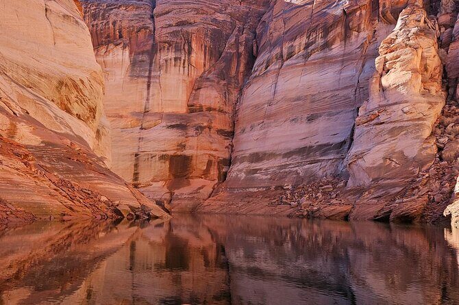 Antelope Canyon Kayak and Hike Slot Canyon - Paddling Lake Powell Toward the Slot Canyon