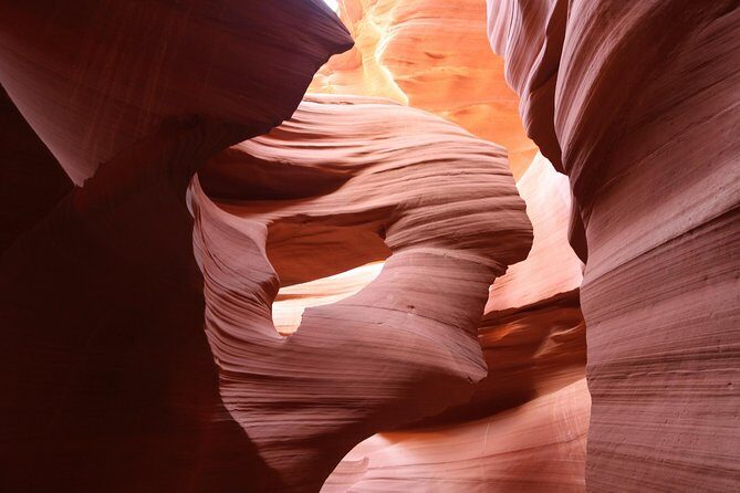 Antelope Canyon Luxury Private Tour from Las Vegas - Group Size, Guides, and the People Part That Makes It Worth It