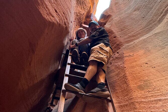 Deer Canyon Adventure through Antelope Canyon - Guides Make the Difference: Ask for John, Monica, Julia, or Victoria