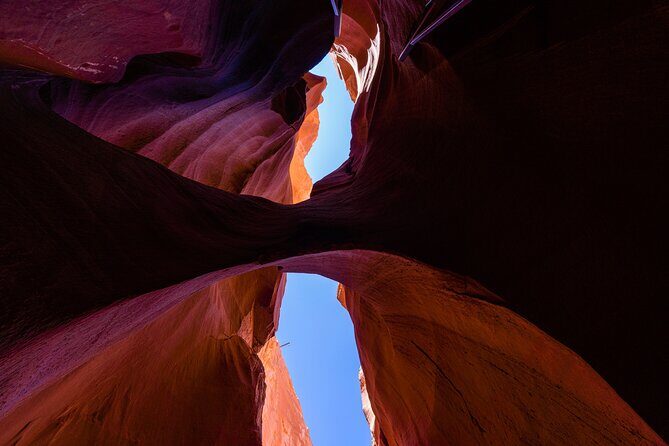 Deer Canyon Adventure through Antelope Canyon - Stop 1: Deer Canyon Through Ligai Si Anii (What the Route Actually Feels Like)