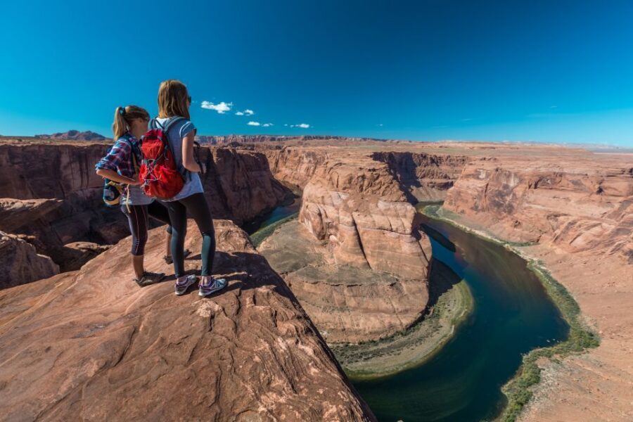 From Flagstaff: Antelope Canyon and Horseshoe Bend - Horseshoe Bend: how to make the walk and photos easier