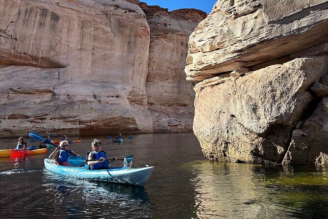 Kayak Antelope Canyon paddle only - Included gear: the dry bag and life vest checklist