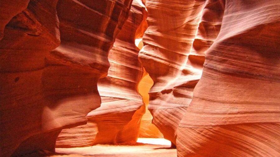 Las Vegas: Antelope Canyon, Horseshoe Bend Tour with Lunch - Horseshoe Bend: the Colorado River’s horseshoe curve from a cliff-edge