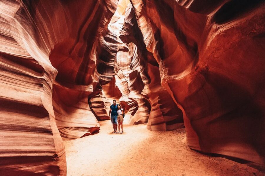 Las Vegas: Lower Antelope Canyon & Horseshoe Bend w/ Lunch - Drive through desert country: Virgin River Gorge to Kanab