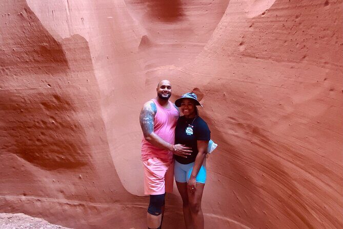 Ligai Si Anii Canyon Tour through Antelope Canyon - Photography in daylight: how to get your shots without slowing everyone down