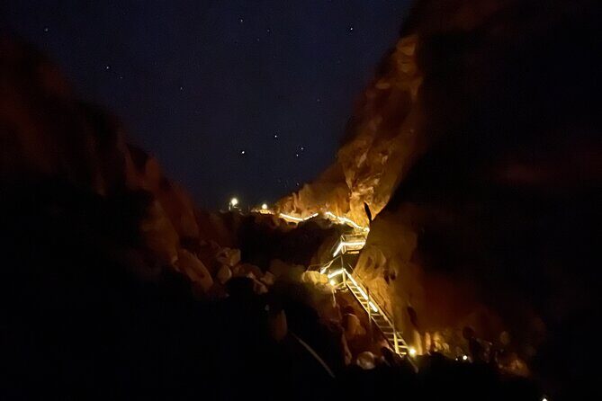 Ligai Si Anii Stargazing Night tour through Antelope Canyon - Phone and headlamp tips that actually change your photos