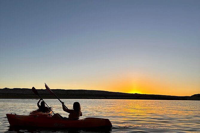 Lone Rock Beach kayak/paddleboard tour - Easy Water, Sand Beaches, and the View Timing You’ll Appreciate
