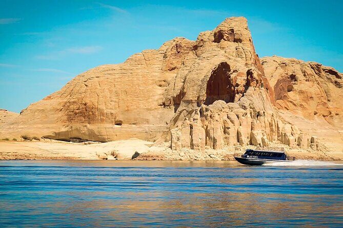 Navajo Canyon Boat Tour - Checking in at Lake Powell Resort and getting to the dock