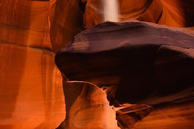 PAGE: Antelope Canyon Tour Tickets with Local Navajo Guide - Navajo guide energy: Lori and Keanu made the difference