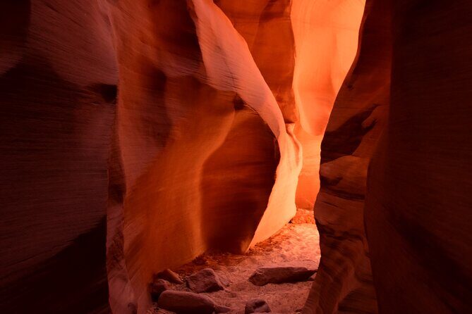 Page Secret Antelope Canyon - Arriving at Secret Canyon: Parking, Rules, and a Quick 0.3-Mile Walk