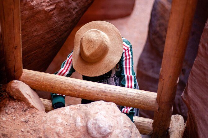 Private Guided Buckskin Gulch Tour Via Wire Pass - Timing, fitness, and what to pack for a 6-hour canyon day