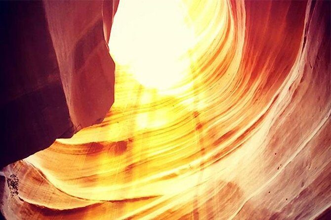 Private Upper or Lower Antelope Canyon & Horseshoe Bend Day Tour - Navajo-guided canyon time: how the 1.5-hour walk pays off