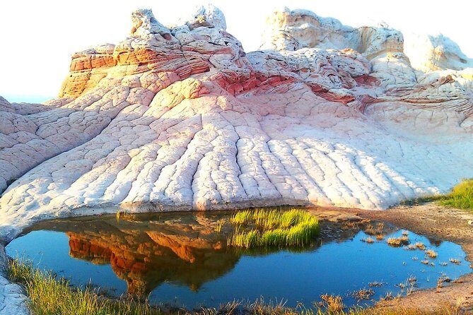 Private White Pocket Vermilion Tour - Key things you’ll notice right away