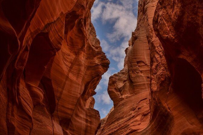 Secret Canyon and Horseshoe Bend Tour - Secret Antelope Canyon: what makes it feel different
