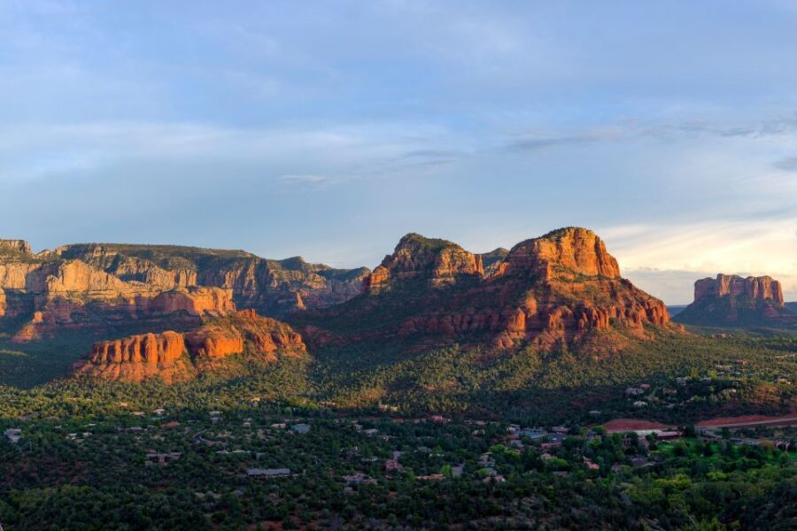 Sedona or Flagstaff: Horseshoe Bend & Antelope Canyon X Tour - Glen Canyon Dam and Lake Powell: the scenic payoff in the middle