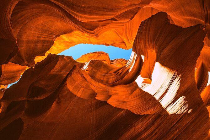 Small-Group Lower Antelope Canyon & Horseshoe Bend Tour w/ Lunch - Food on the road: breakfast, lunch, snacks, and why it changes the value
