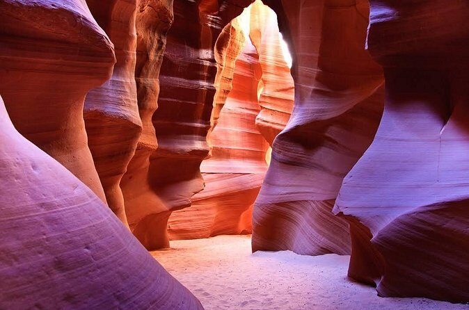 Upper Antelope Canyon & Horseshoe Bend Tour from Las Vegas - Upper Antelope Canyon: what you’ll actually see on the walk