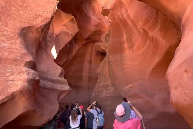 Upper Antelope Canyon Prime Time Entry with Navajo Guide - Upper Antelope Canyon prime time: what you’re paying for