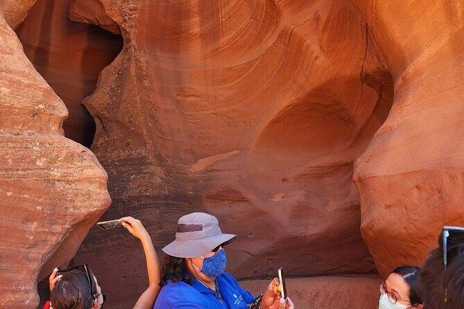 Upper Antelope Canyon Prime Time Entry with Navajo Guide - Meeting point and timing: how to avoid losing your slot