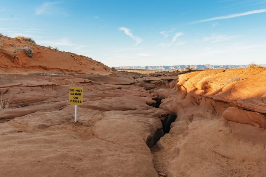 Vegas: Antelope Canyon & Horseshoe Bend Tour at Golden Hour - Glen Canyon Dam Overlook in Page: Panoramic Colorado River Views