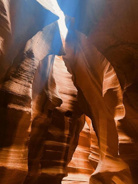 Vegas: Upper Antelope Canyon, Horseshoe Bend, Lake Powell - Horseshoe Bend: the 1.5-mile walk to the Colorado River’s horseshoe turn