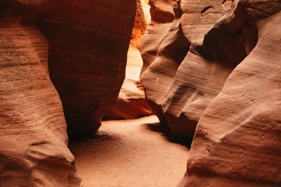 Vegas: Upper Antelope Canyon, Horseshoe Bend Tour with Lunch - Upper Antelope Canyon: what the guide helps you notice
