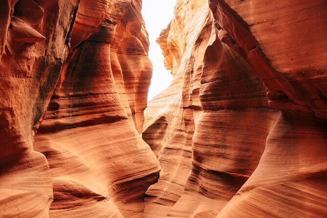 Waterhole Canyon Guided Tour - The 1.5-Hour Plan: What Happens During the Walk